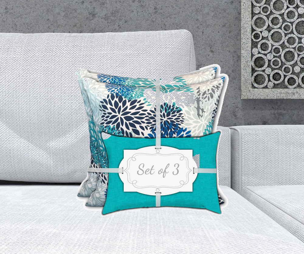 Homeroots 18" X 18" Blue And White Blown Seam Floral Throw Indoor Outdoor Pillow   409637