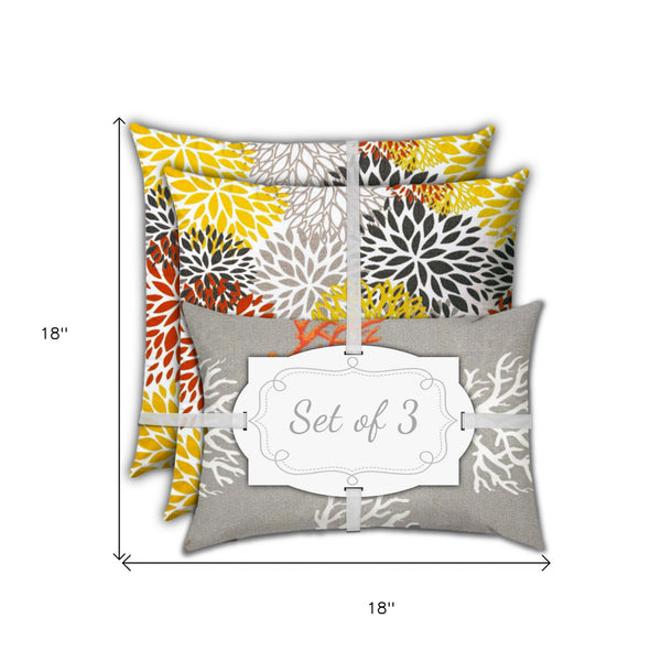 Homeroots 18" X 18" Gray And White Zippered Floral Throw Indoor Outdoor Pillow  Uv Protected Polyester 409674