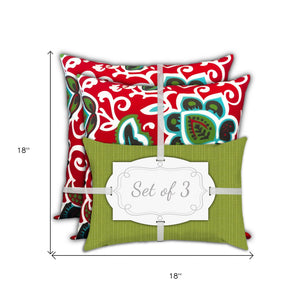 Homeroots 18" X 18" White And Red Zippered Paisley Throw Indoor Outdoor Pillow   409684