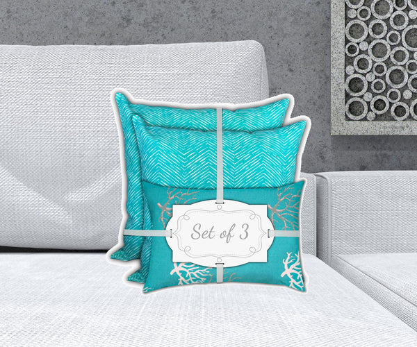 Homeroots 18" X 18" Ocean Blue And White Zippered Chevron Throw Indoor Outdoor Pillow   409685