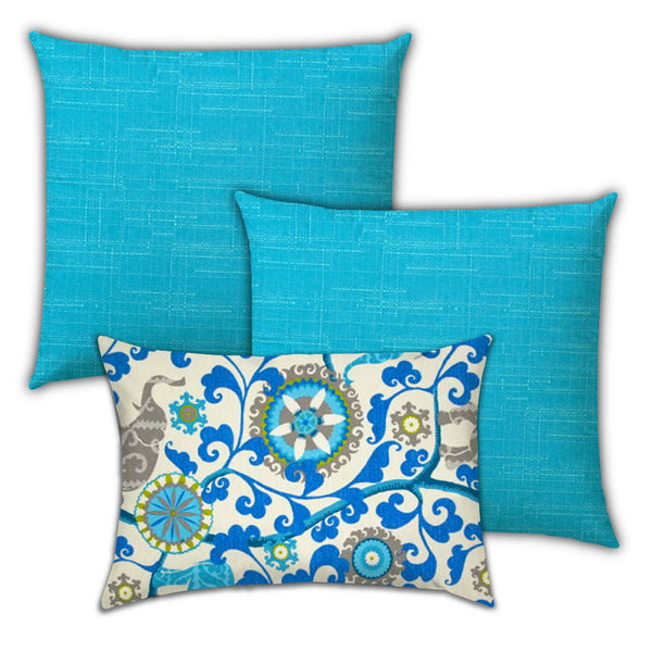 Homeroots Set Of Three 18" X 18" Gray And White Zippered Floral Throw Indoor Outdoor Pillow  Uv Protected Polyester 409704