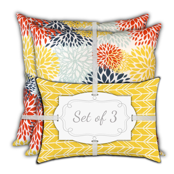 Homeroots Set Of Three 18" X 18" Seafoam And White Zippered Floral Throw Indoor Outdoor Pillow  Uv Protected Polyester 409739