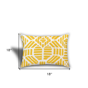 Homeroots Set Of Three 18" X 18" Seafoam And White Zippered Polka Dots Throw Indoor Outdoor Pillow  Uv Protected Polyester 409753