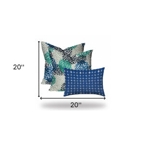 Homeroots 20" X 20" Blue And White Zippered Floral Throw Indoor Outdoor Pillow  100% Polyester 409998