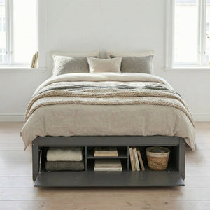 English Elm Queen Platform Storage Bed with Hydraulic Lift Footboard and Four Drawers Antique Finish Gray LP000139AAE