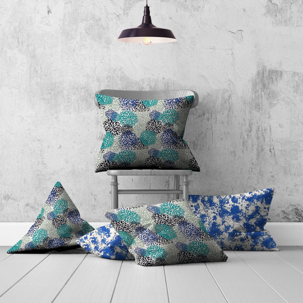 Homeroots 20" X 20" Blue And White Zippered Floral Throw Indoor Outdoor Pillow Cover  100% Polyester 410007