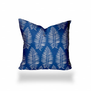 Homeroots 17" X 17" Blue And White Zippered Tropical Throw Indoor Outdoor Pillow  100% Polyester 410078