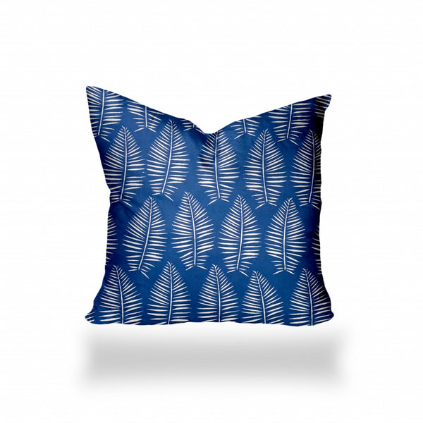Homeroots 22" X 22" Blue And White Zippered Tropical Throw Indoor Outdoor Pillow  100% Polyester 410093