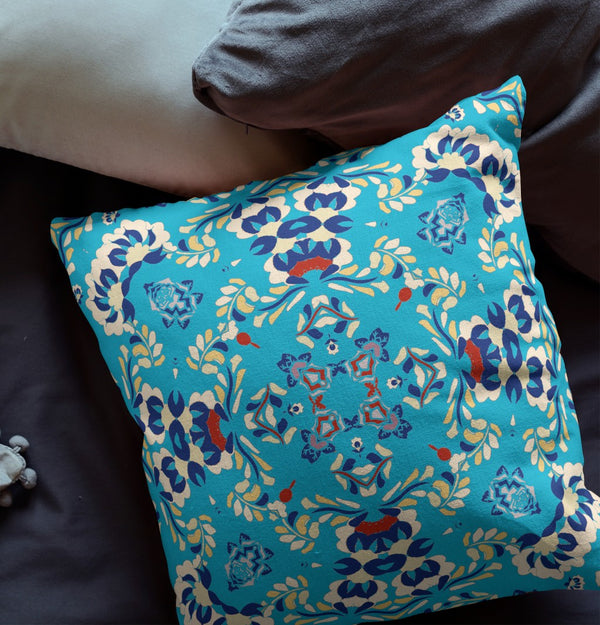 Homeroots 26" Cyan Blue Filigree Indoor Outdoor Zip Throw Pillow   411223