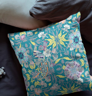 Homeroots 26" Teal Yellow Peacock Indoor Outdoor Zip Throw Pillow   411323