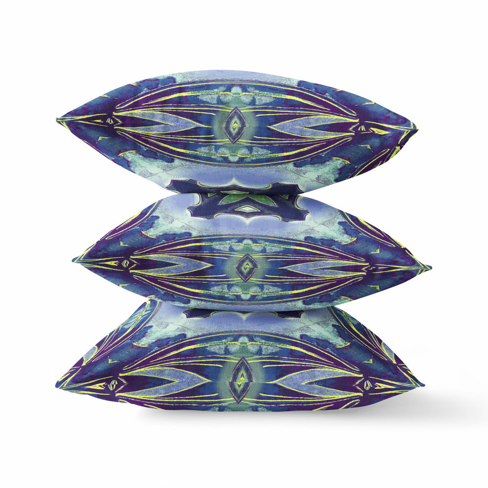 Homeroots 28” Blue Green Geo Tribal Indoor Outdoor Throw Pillow   411743