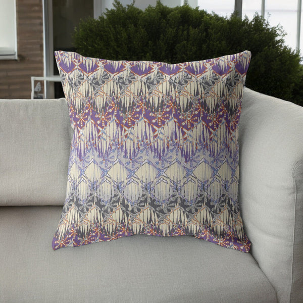 Homeroots 26” Magenta Cream Hatch Indoor Outdoor Throw Pillow   412554