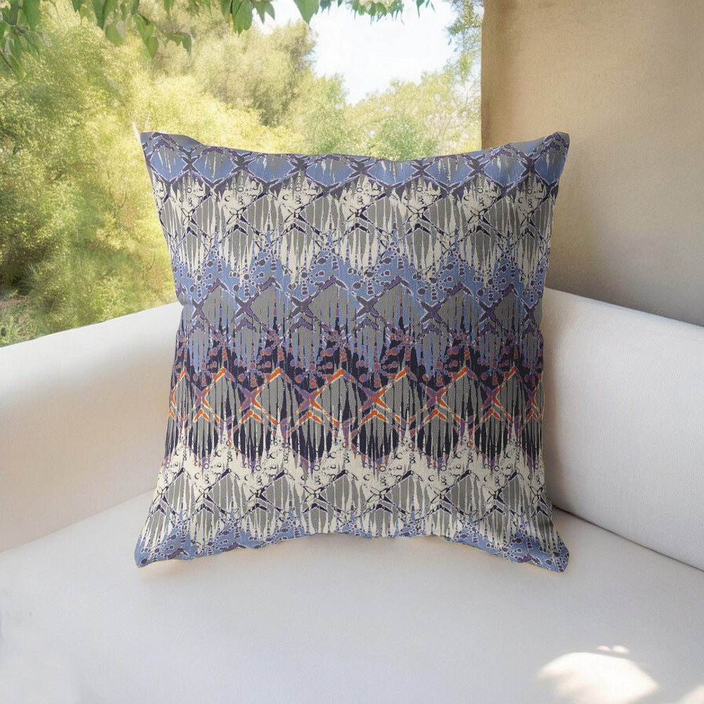 Homeroots 28” Blue Gray Hatch Indoor Outdoor Throw Pillow   412570