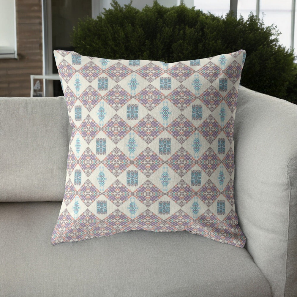 Homeroots 26" Pink Lattice Indoor Outdoor Zippered Throw Pillow   412744