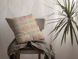 Homeroots 26” Yellow Lavender Geofloral Indoor Outdoor Zippered Throw Pillow   412820