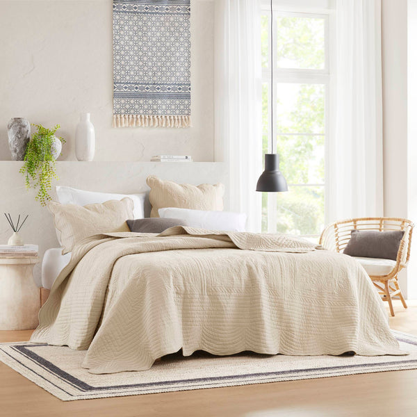 JLA Home Madison Park - 3 Piece Reversible Scalloped Edge Quilt Set — Cottage Chic Microfiber Quilt with Antimicrobial Freshness Protection and Double-Sided Styling 108 L x 96 W x 0.25H MP13-1036