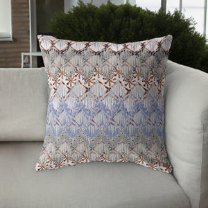 Homeroots 26” Orange Gray Hatch Indoor Outdoor Zippered Throw Pillow   413012