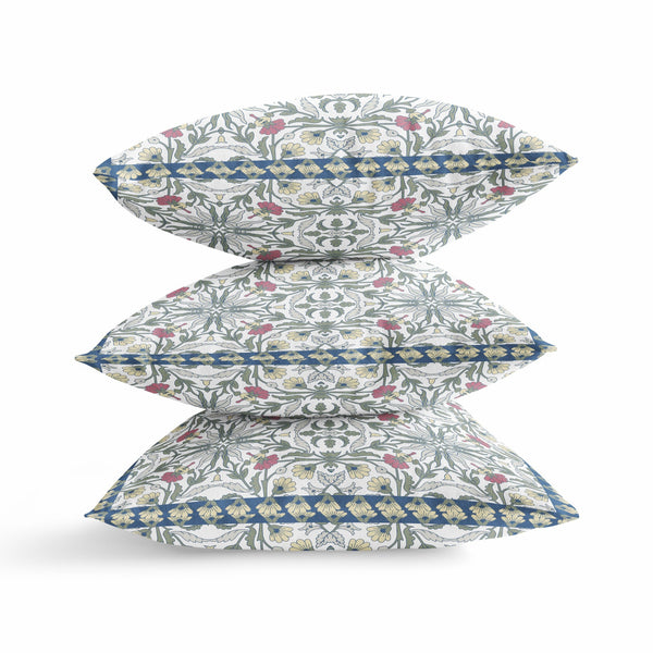 Homeroots 20” Pink Sage Paisley Zippered Suede Throw Pillow   413722