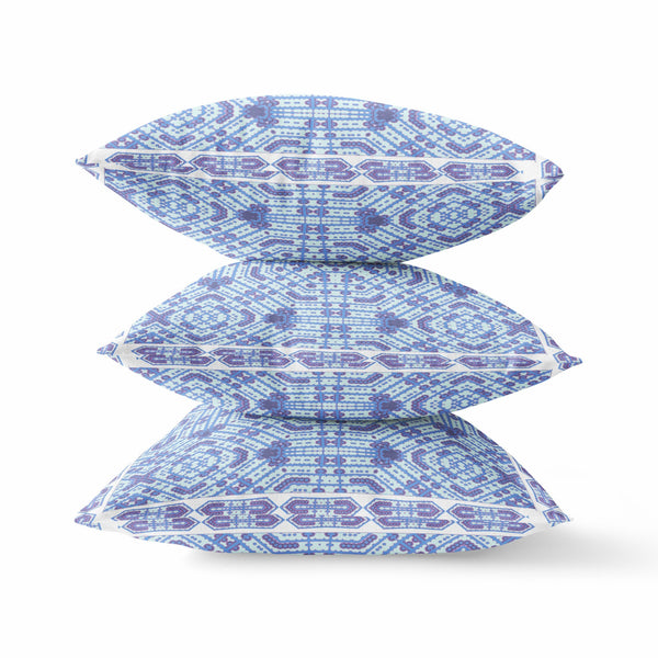 Homeroots 20” Cyan Blue Geostar Zippered Suede Throw Pillow   413800