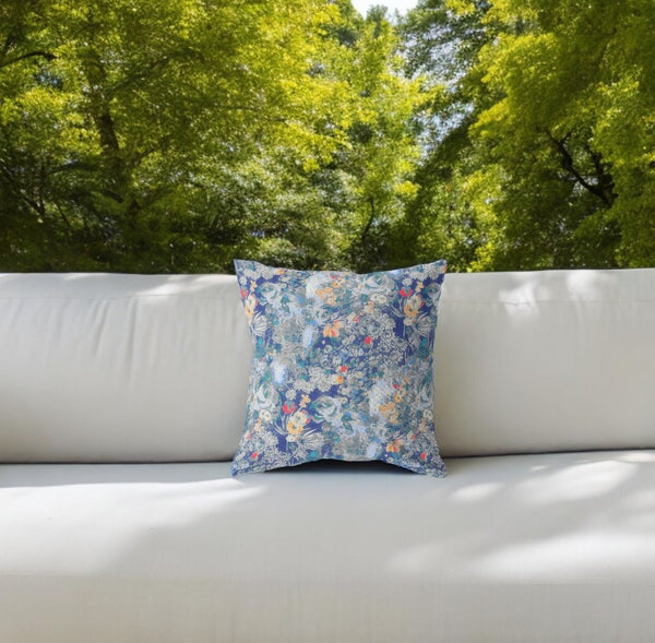 Homeroots 28" Blue Gray Springtime Indoor Outdoor Throw Pillow   414574