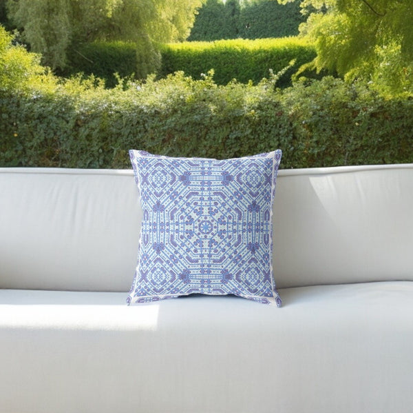 Homeroots 28” Cyan Blue Geostar Indoor Outdoor Throw Pillow   415021