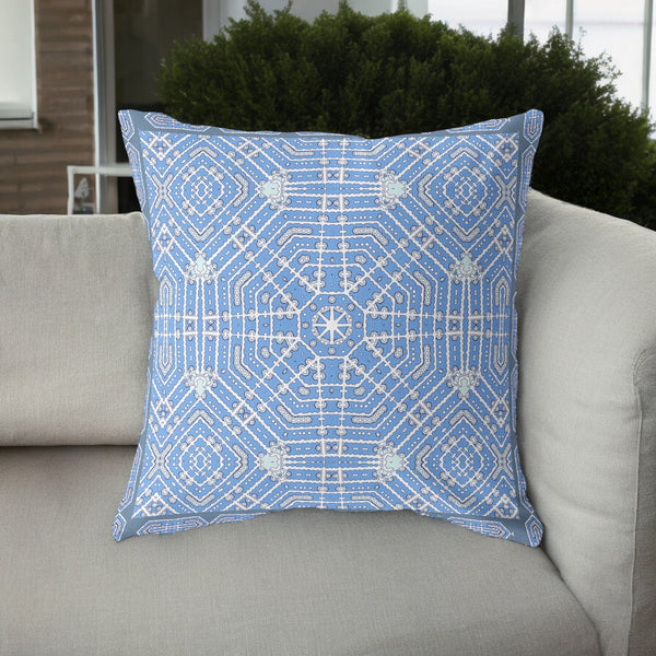 Homeroots 28” Blue White Geostar Indoor Outdoor Throw Pillow   415051