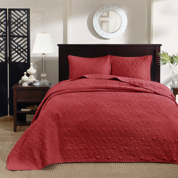 English Elm Reversible Madison Park Quebec King Bedspread Set with Quilted Texture, Oversized Drape and Antimicrobial Freshness Protection Red 17.72 L x 15.35 W x 7.87 H B03597457