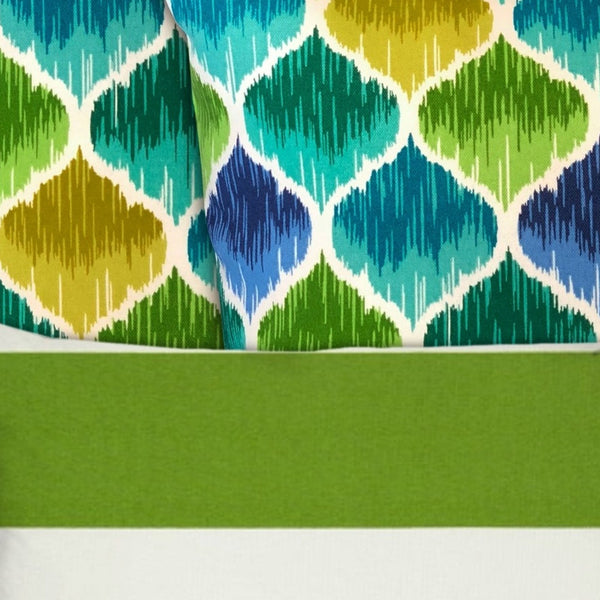 Homeroots Set Of Three 18" X 18" Green And Yellow Zippered Quatrefoil Throw Indoor Outdoor Pillow  Uv Protected Polyester 416683