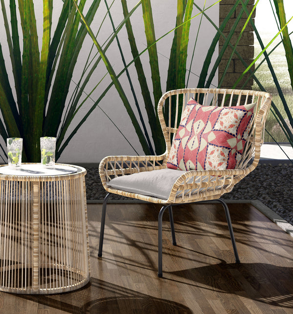 Homeroots 26"X26" Red Yellow White Zippered Broadcloth Geometric Throw Pillow   417550