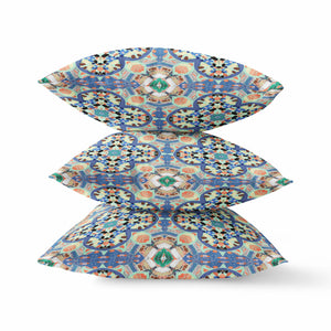 Homeroots 26" X 26" Peach Zippered Geometric Indoor Outdoor Throw Pillow Cover & Insert   417679