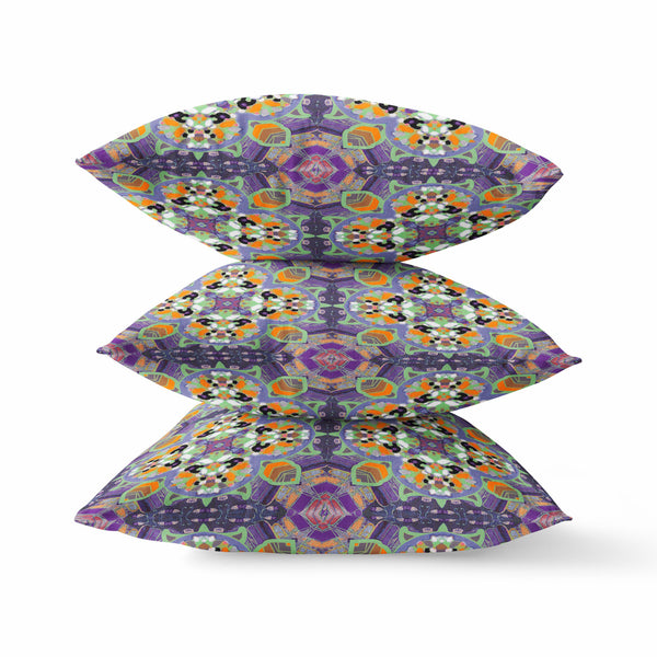 Homeroots 26" X 26" Purple Zippered Geometric Indoor Outdoor Throw Pillow Cover & Insert   417731
