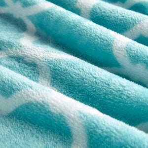 JLA Home Madison Park - Oversized Microlight Plush Throw with Ogee Pattern, Ultra-Lofty Lightweight Comfort, OEKO-TEX Certified Aqua MP50-1729
