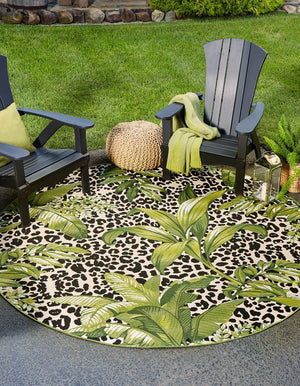 Unique Loom Outdoor Botanical Andromeda Machine Made Botanical Rug Green, Ivory/Olive/Black 7' 10" x 7' 10"