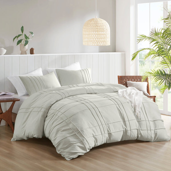 JLA Home Comfort Spaces - Soft Washed Pleated Duvet Cover Set with OEKO-TEX Soft Microfiber, Grid Pinch-Pleat & Button Closure Silver AM12-0429