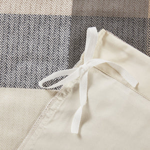 English Elm Full/Queen Ridge 6 Piece Herringbone Duvet Cover Set – Buffalo Plaid Cabin Style with Embroidered Pillows and Corner Ties B03597353