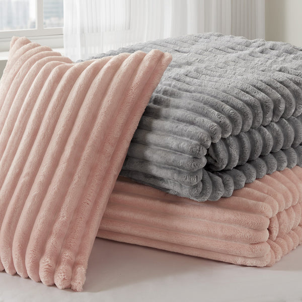 JLA Home Intelligent Design - Fluffy Plush Ribbed Comforter Set with 300gsm Loft, Oeko‑Tex Certified, Ready‑to‑Use Cozy Layering Gray AM10-0278