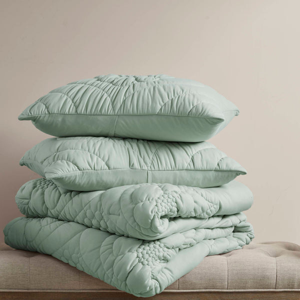 JLA Home Madison Park - Comforter Plush Floral-Quilted Cottage Style with Jersey-Knit Softness, OEKO-TEX Certified, Machine-Washable Sage MP10-8677