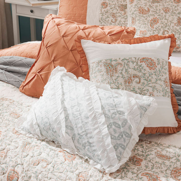 English Elm 6 Madison Park Dawn Cotton Percale Reversible Quilt Set with Paisley Pintuck, Lace Trim, Pillows, Full/Queen Coral 17.72 L x 22.83 W x 8.66 H B035129021