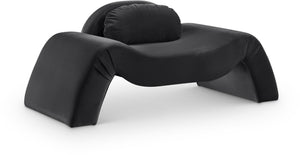 Meridian Furniture Austin Sculptural Curved Accent Chair with Plush Upholstered Seat for Modern Living Rooms Black Velvet 44008Black-C