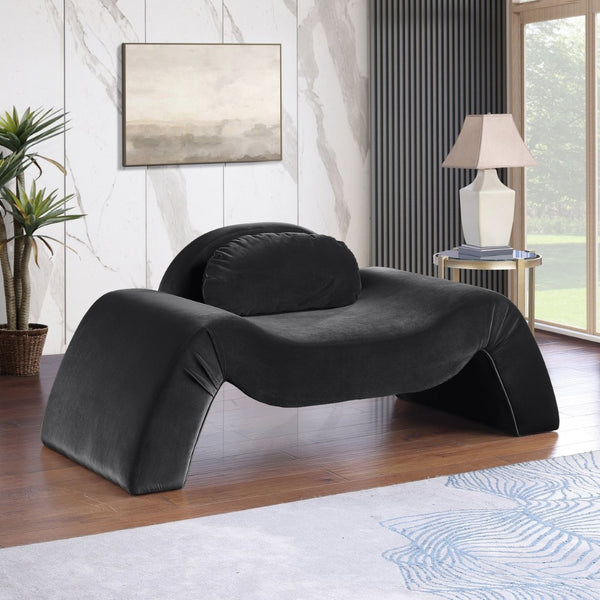 Meridian Furniture Austin Sculptural Curved Accent Chair with Plush Upholstered Seat for Modern Living Rooms Black Velvet 44008Black-C