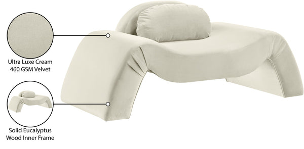 Meridian Furniture Austin Sculptural Curved Accent Chair with Plush Upholstered Seat for Modern Living Rooms Cream Velvet 44008Cream-C