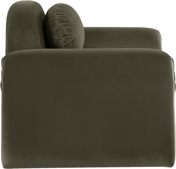 Meridian Furniture Austin Sculptural Curved Accent Chair with Plush Upholstered Seat for Modern Living Rooms Green Velvet 44008Green-C
