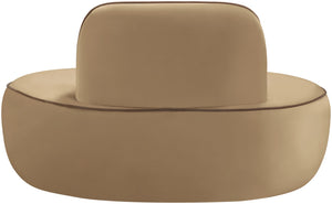 Meridian Furniture Swerve Sculptural Velvet Accent Chair with Curved Silhouette for Modern Living Room Decor Beige 44021Beige-C