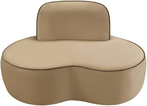 Meridian Furniture Swerve Sculptural Velvet Accent Chair with Curved Silhouette for Modern Living Room Decor Beige 44021Beige-C