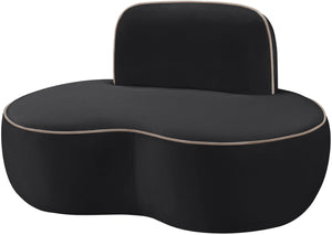Meridian Furniture Swerve Sculptural Velvet Accent Chair with Curved Silhouette for Modern Living Room Decor Black 44021Black-C