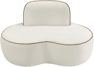 Meridian Furniture Swerve Sculptural Velvet Accent Chair with Curved Silhouette for Modern Living Room Decor Cream 44021Cream-C