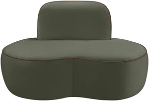 Meridian Furniture Swerve Sculptural Velvet Accent Chair with Curved Silhouette for Modern Living Room Decor Green 44021Green-C