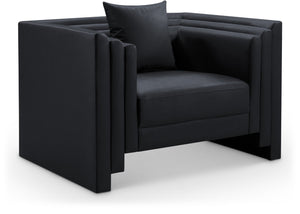 Meridian Furniture Everett Accent Chair with Plush Cushioning and Solid Wood Frame for Modern Living Spaces Black Vegan Leather 44067Black-C