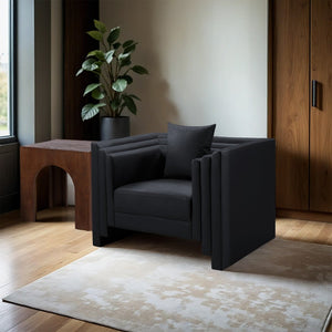 Meridian Furniture Everett Accent Chair with Plush Cushioning and Solid Wood Frame for Modern Living Spaces Black Vegan Leather 44067Black-C