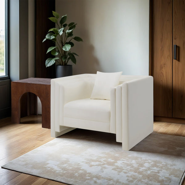 Meridian Furniture Everett Accent Chair with Plush Cushioning and Solid Wood Frame for Modern Living Spaces Cream Vegan Leather 44067Cream-C